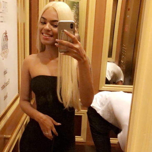 Meet your Posher, Esmeralda - Picture 1 of 1